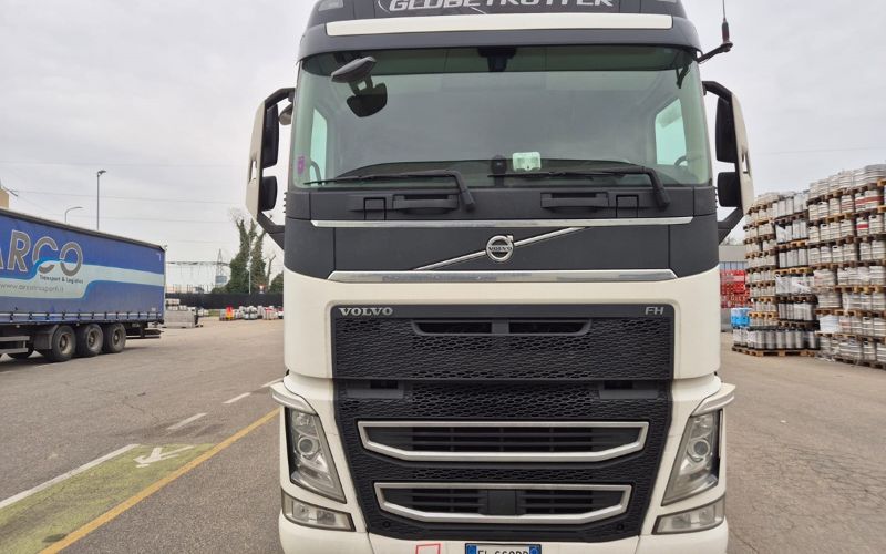 Volvo FH 500 - VEICOLI INDUSTRIALI PIVA S.R.L.
