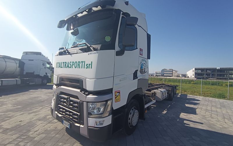 RENAULT TRUCKS T 440 - VEICOLI INDUSTRIALI PIVA S.R.L.